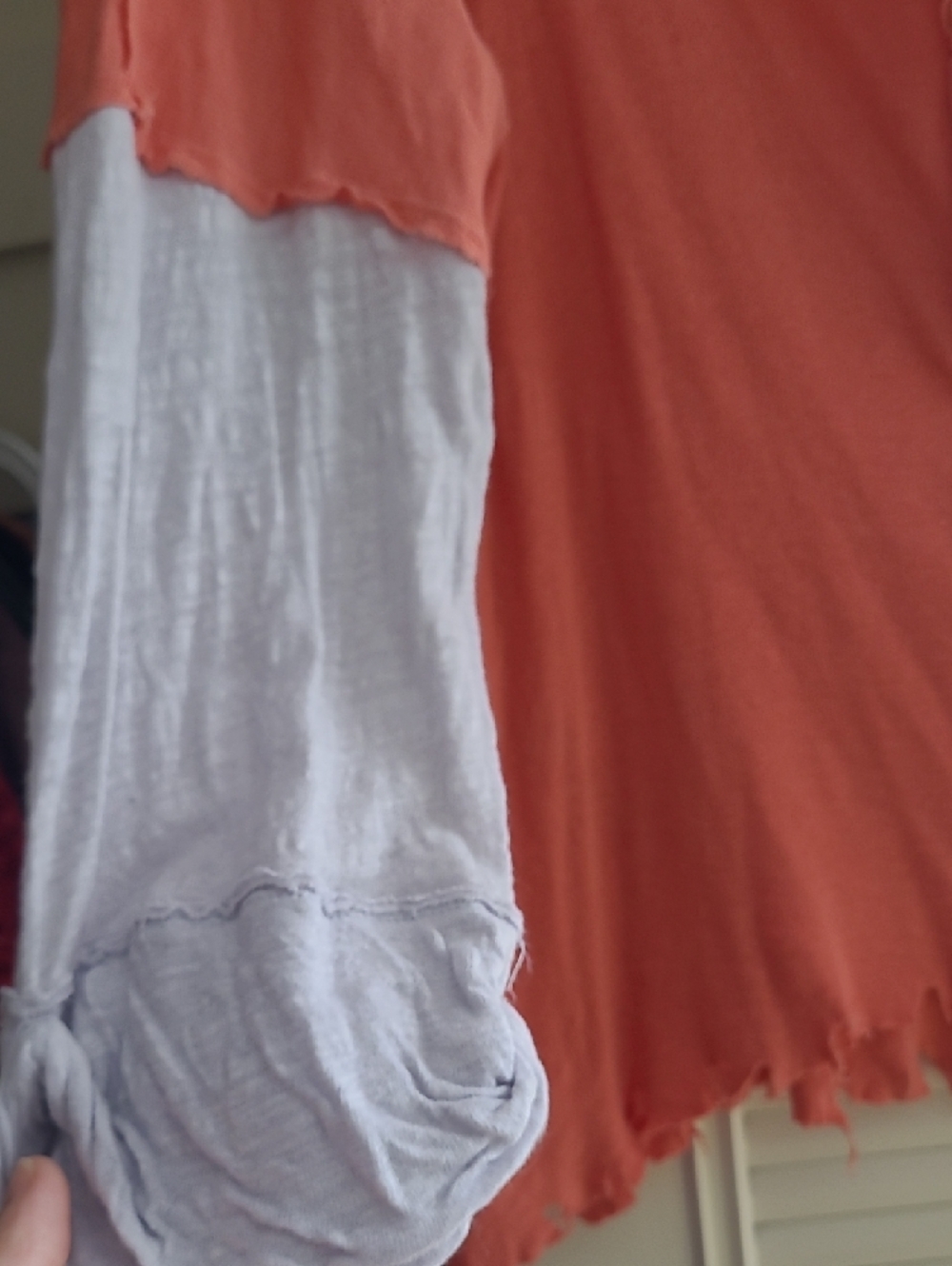 WE THE FREE Coral-Orange Sharkbite Hem Henley Heather Gray Sleeves Oversized EUC - Picture 4 of 10